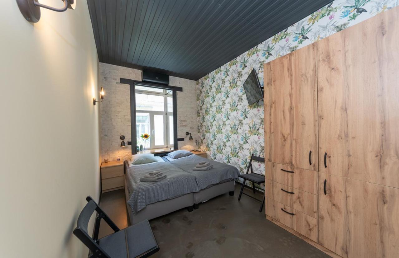 Apart Hotel On Zoloti Vorota เคียฟ ภายนอก รูปภาพ