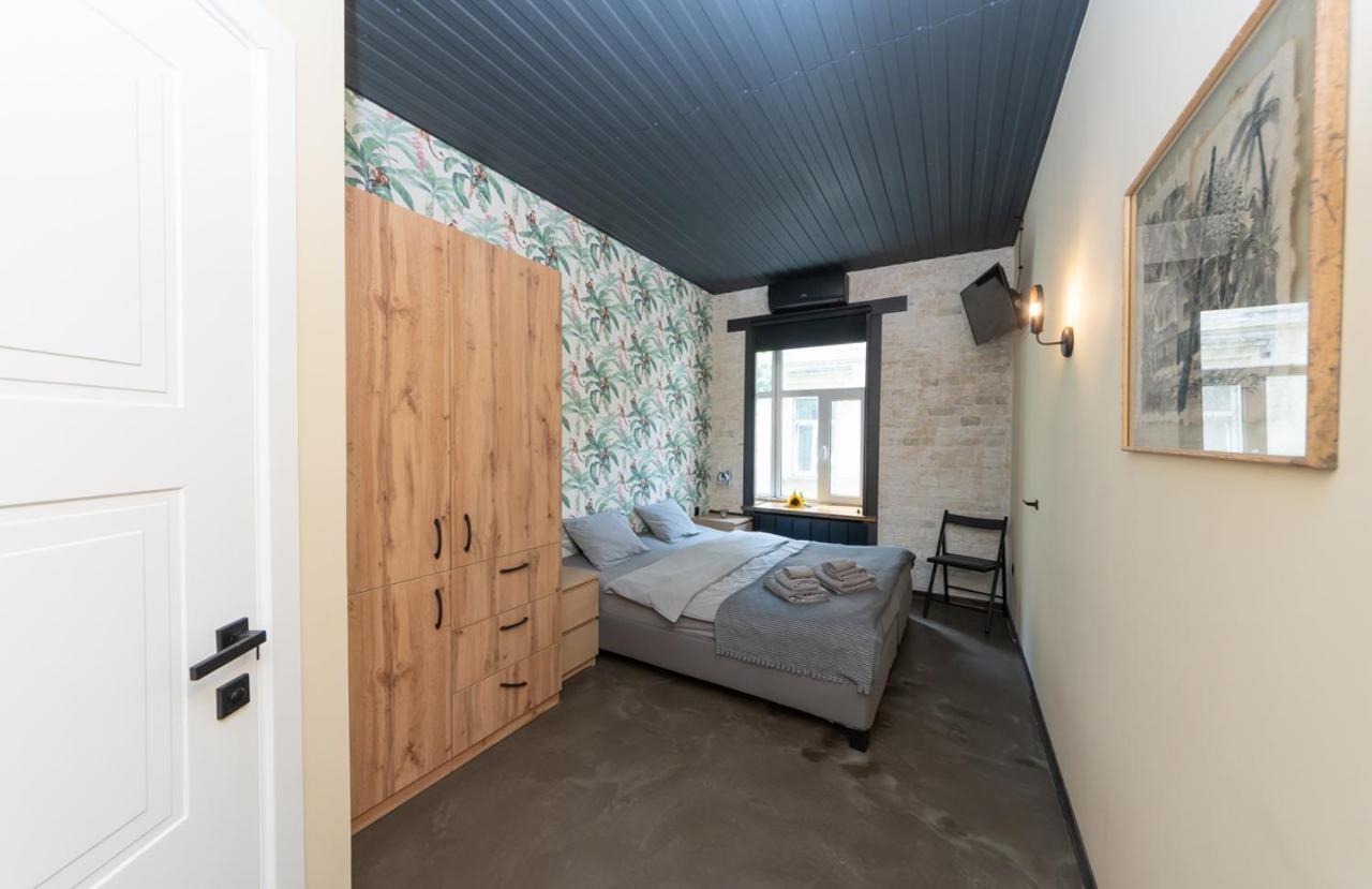 Apart Hotel On Zoloti Vorota เคียฟ ภายนอก รูปภาพ